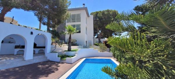 Casa o chalet independiente en Avenida de Torrevieja, Los Balcones - Los Altos del Edén, Torrevieja thumbnail 3