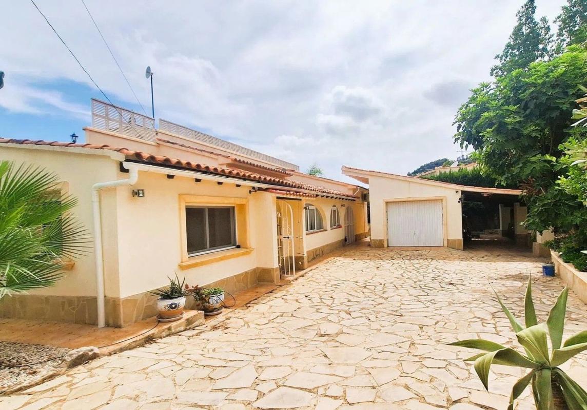 Sprzedaż niezależnego domku jednorodzinnego w Casa o chalet en Pinar de Advocat-Cometa, Moraira, Moraira photo 3