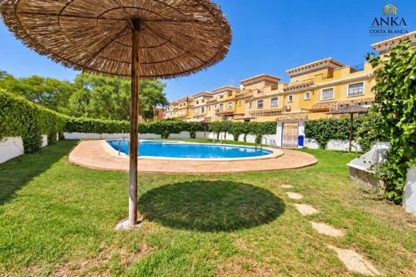 Chalet adosado en Casa Pichon, 4 -a, Aguas Nuevas, Torrevieja thumbnail 3