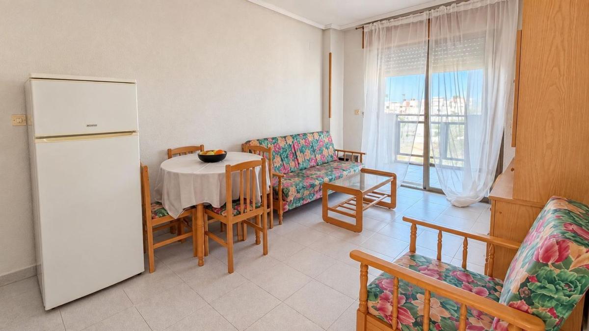 Venta de piso en Piso en Avenida Robleda, 14, La Siesta - El Salado - Torreta, Torrevieja, Torrevieja
photo 3
