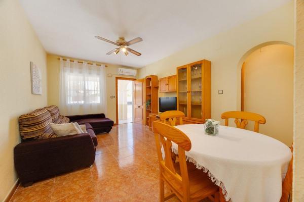 Casa o chalet independiente en Calle Enrico Caruso, 8, La Siesta - El Salado - Torreta, Torrevieja photo 4