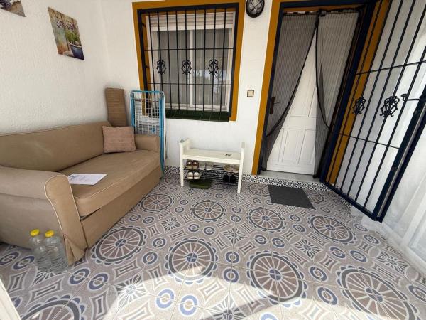 Casa o chalet independiente en La Siesta - El Salado - Torreta, Torrevieja thumbnail 3