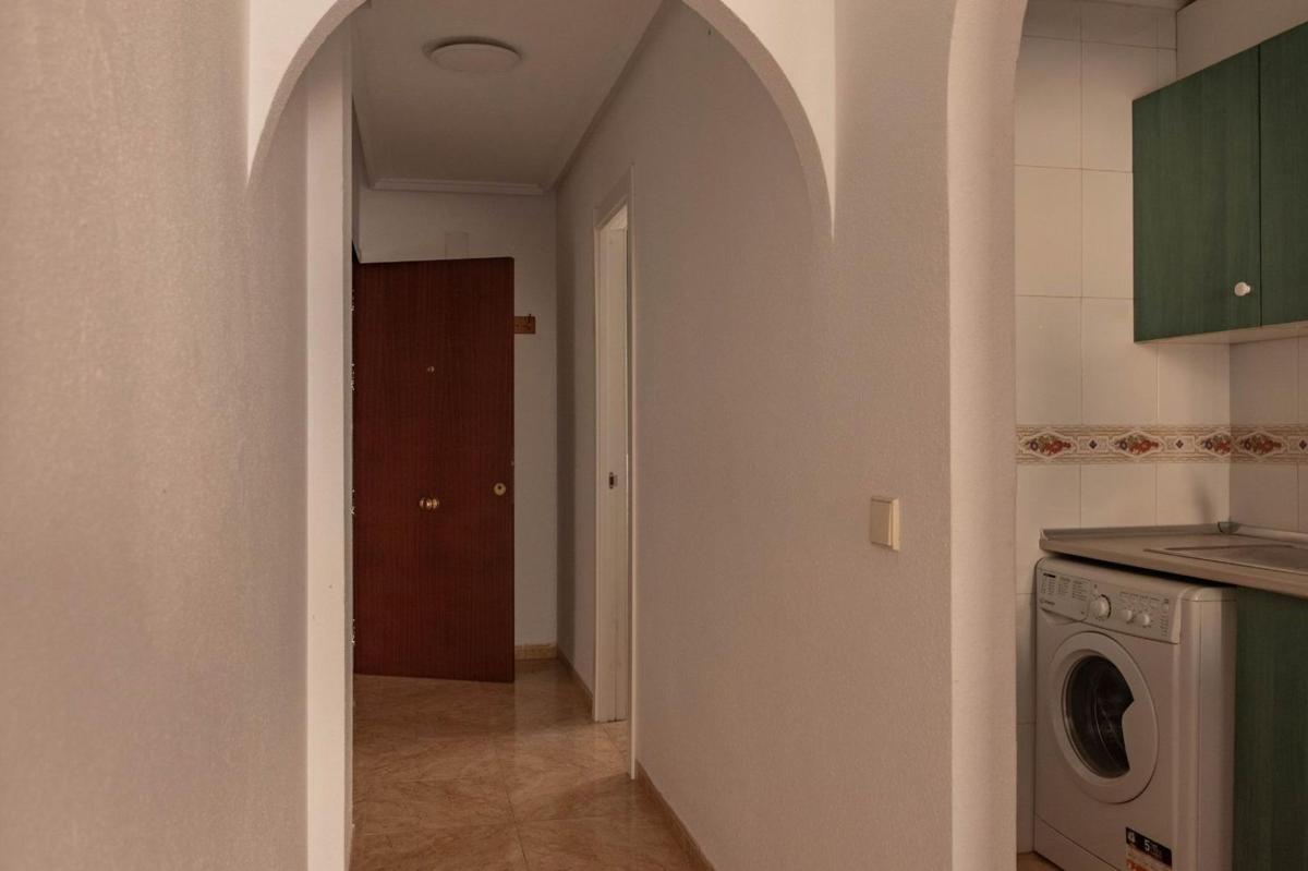 Sale of apartment in Piso en Antonio Machado, Torrevieja, Torrevieja
photo 1