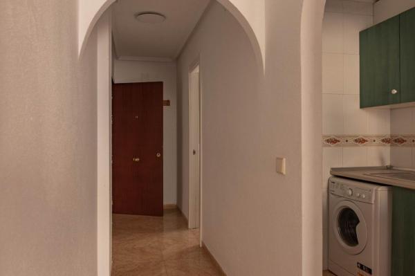 Venta de piso en Piso en Antonio Machado, Torrevieja, Torrevieja
photo 1