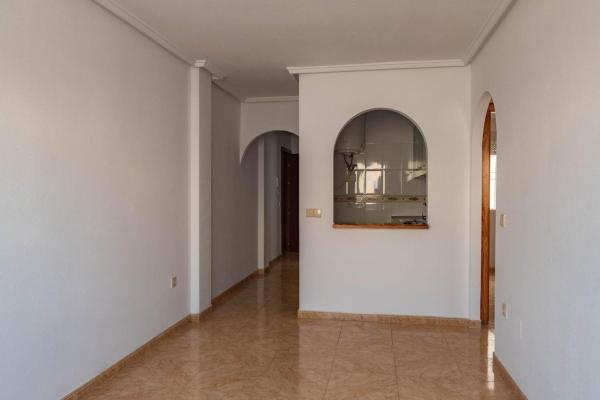 Venta de piso en Piso en Antonio Machado, Torrevieja, Torrevieja
thumbnail 3