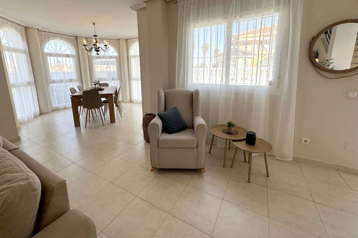 Properties for sale and rent in Spain photo 3