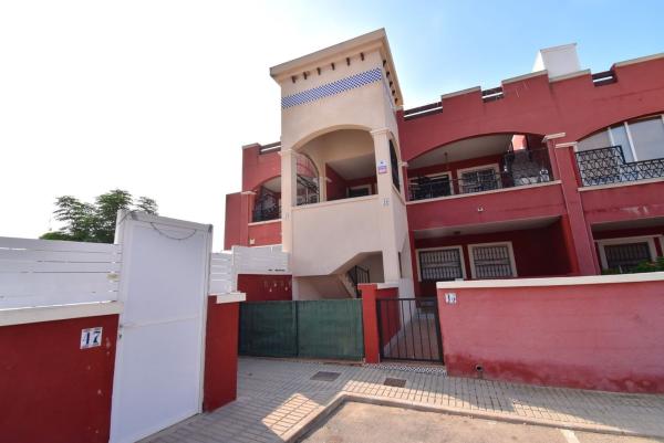 Продажа квартиры на Piso en Zona Lago - Los Almendros, Orihuela, Ориуэла
photo 1