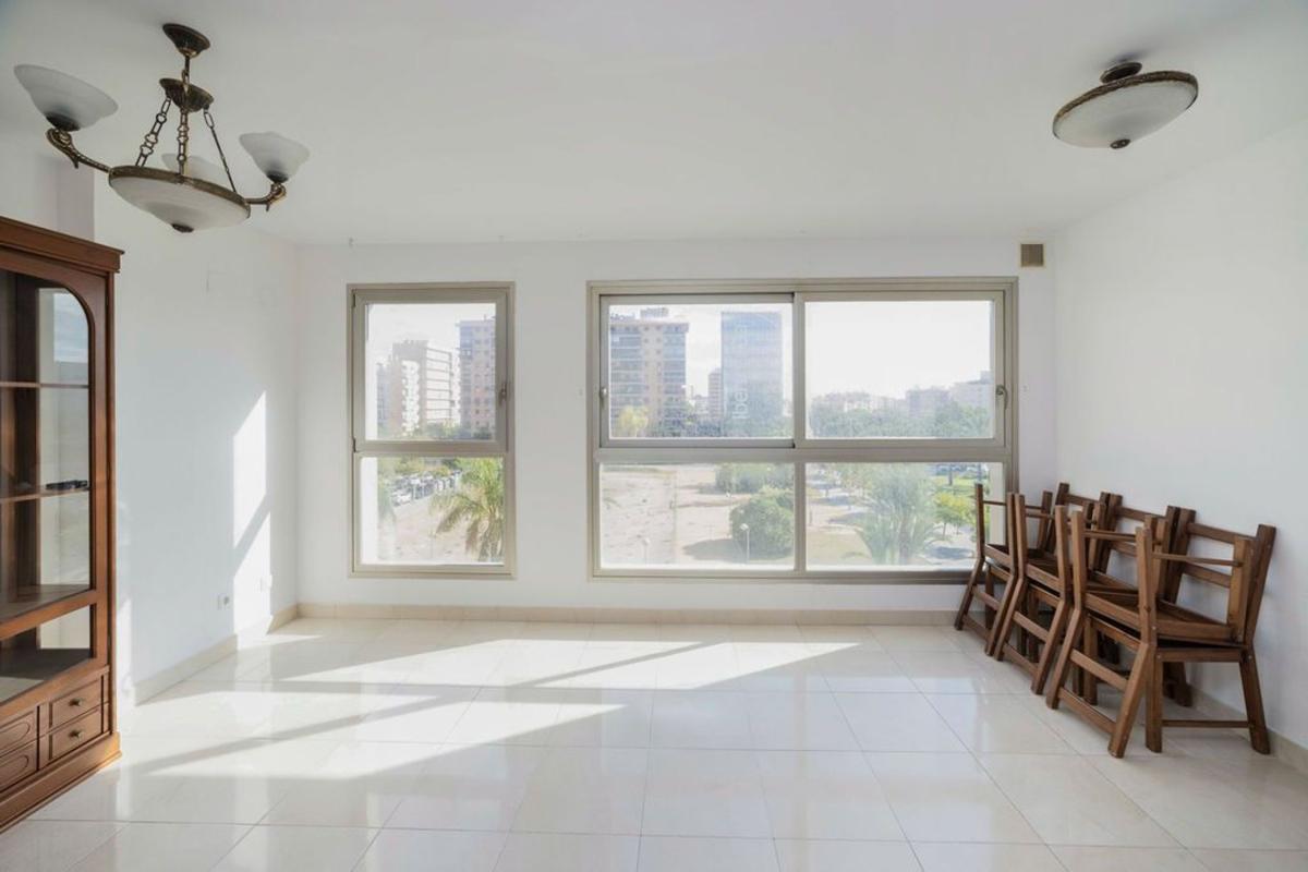 Продажа квартиры на Piso en Calle Vicente Alexandre, Benisaudet, Alicante / Alacant, Аликанте / Алакант
 photo 4