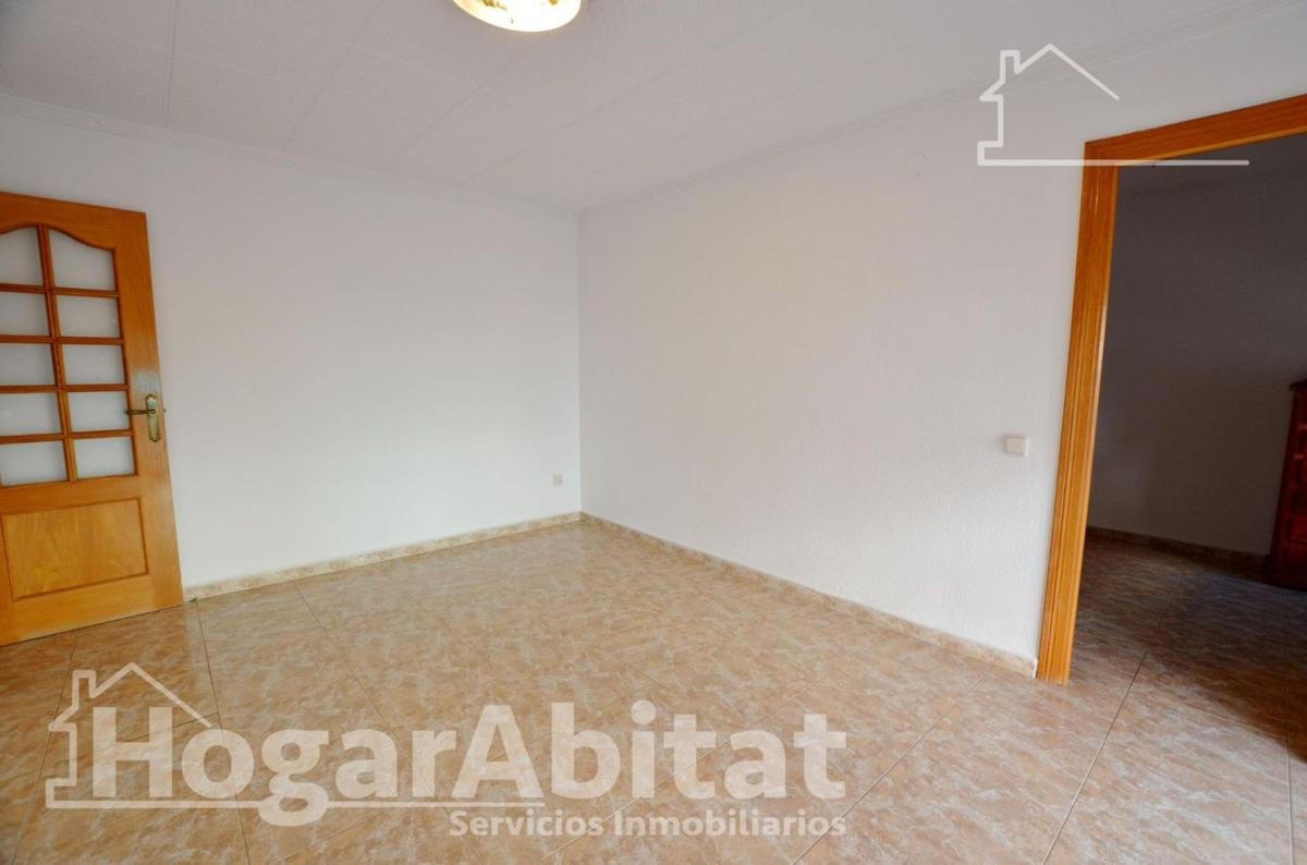 Venta de piso en Piso en Calle Aguas de Sax, Altozano, Alicante / Alacant, Alicante / Alacant
photo 2