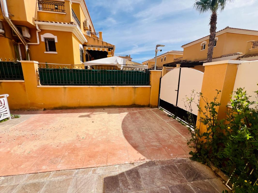 Properties for sale and rent in Spain photo 5