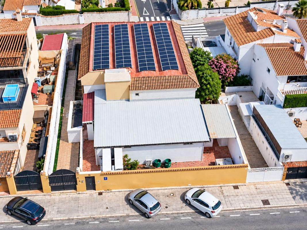 Budynek Mieszkalny o powierzchni 880m2 na sprzedaż w Orihuela photo 1