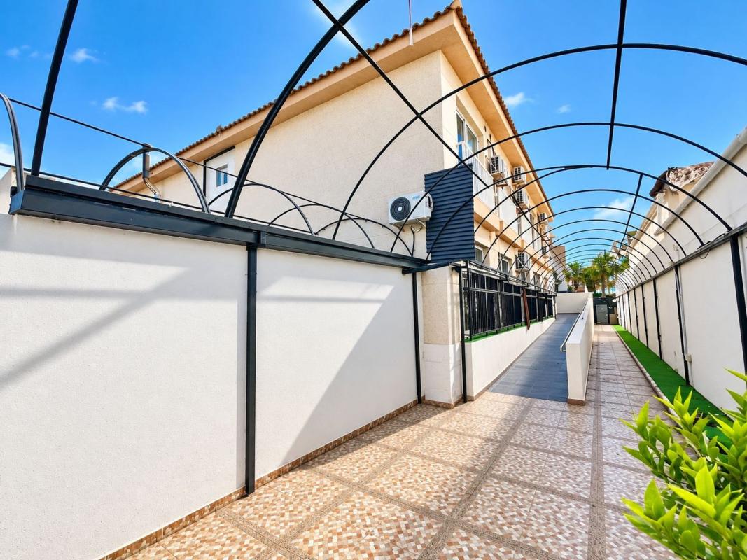 Budynek Mieszkalny o powierzchni 880m2 na sprzedaż w Orihuela photo 4