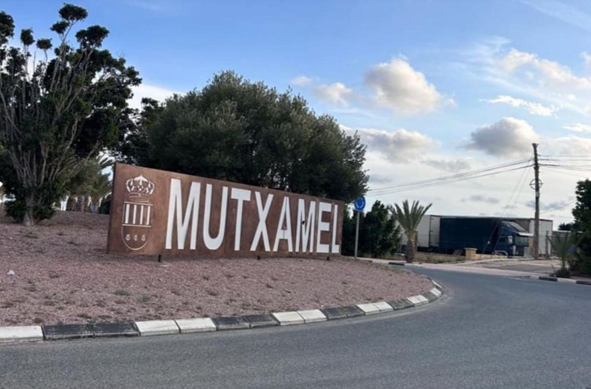 Działka na sprzedaż w Mutxamel, Alicante photo 1