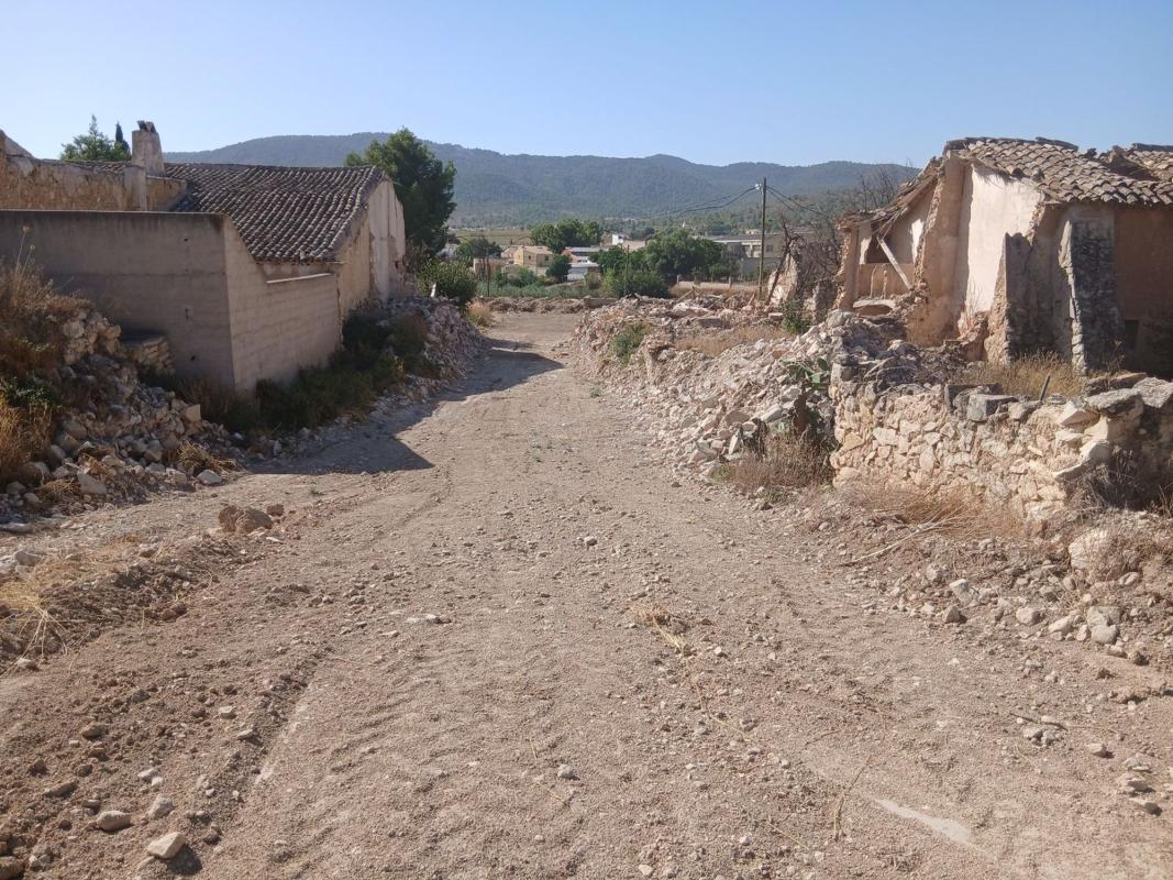 Terreno en venta en Monovar, Alicante photo 1