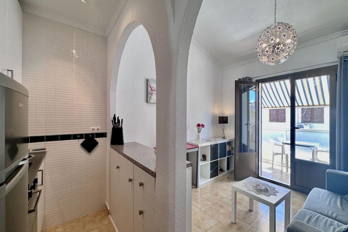 Venta de piso en Piso en Juan Ramon Jimenez, 7, Zona los Frutales, Torrevieja, Torrevieja
photo 4