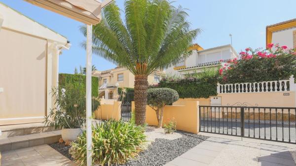 Venta de piso en Piso en Santa Faz, Alicante / Alacant, Alicante / Alacant
 photo 3