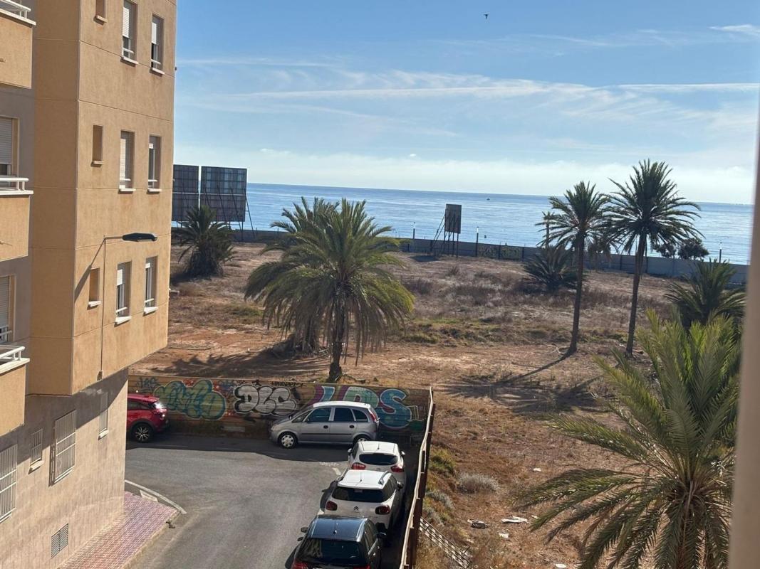 Venta de piso en Piso en Playa del Cura, Torrevieja, Torrevieja
photo 2