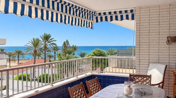 Sale of flat in Piso en Calle Santo Domingo, Calas de Santiago Bernabeu, Santa Pola, Santa Pola
photo 1