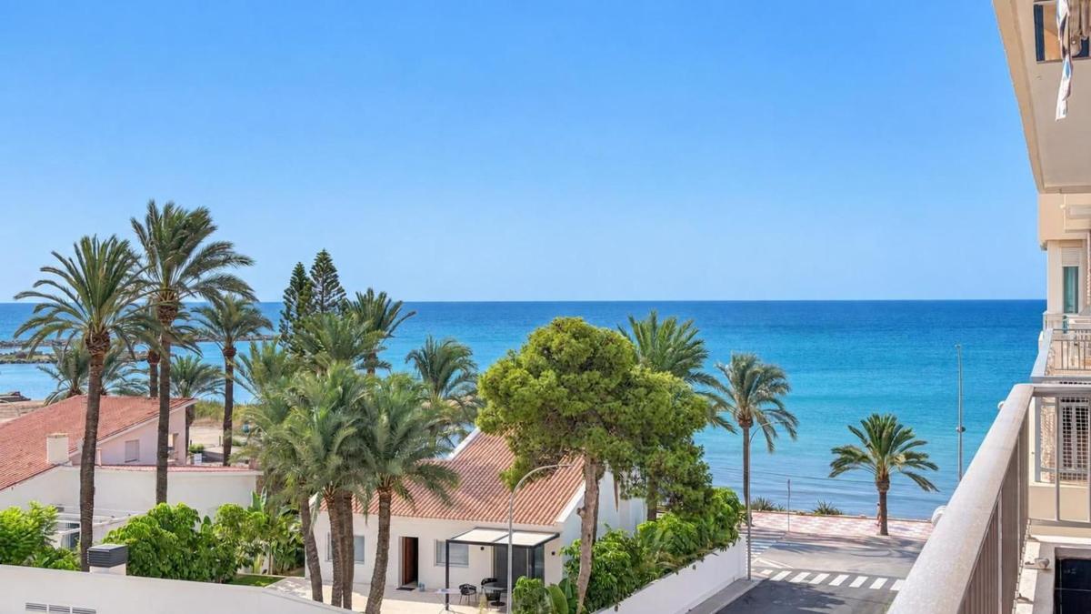 Продажа квартиры на Piso en Calle Santo Domingo, Calas de Santiago Bernabeu, Santa Pola, Санта Пола
photo 2