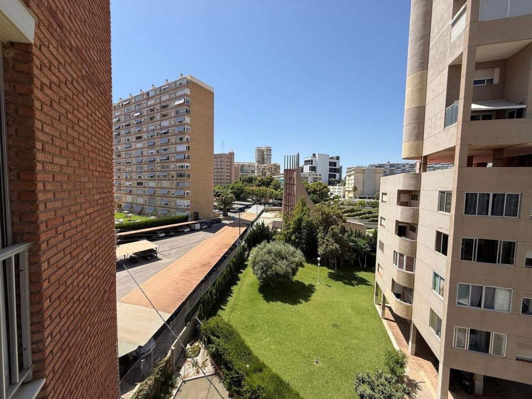 Venta de piso en Piso en Avenida Santander, Playa de San Juan, Alicante / Alacant, Alicante / Alacant
photo 3