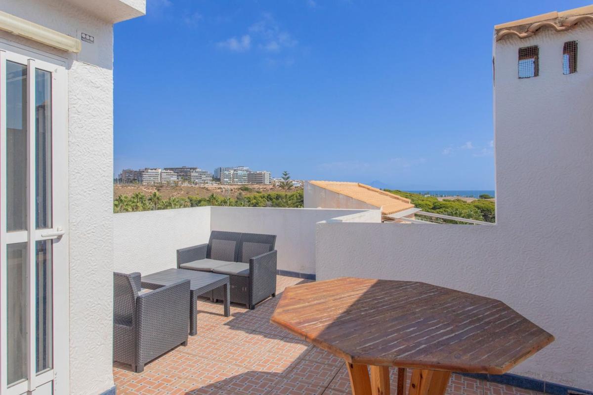 Venta de chalet independiente en Casa o chalet en Mediterráneo-Novamar, Gran Alacant, Gran Alacant
photo 2