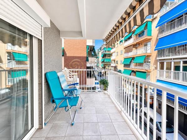 Sale of flat in Piso en Calle Rosal, 1, Centro Urbano, Benidorm, Benidorm
thumbnail 3