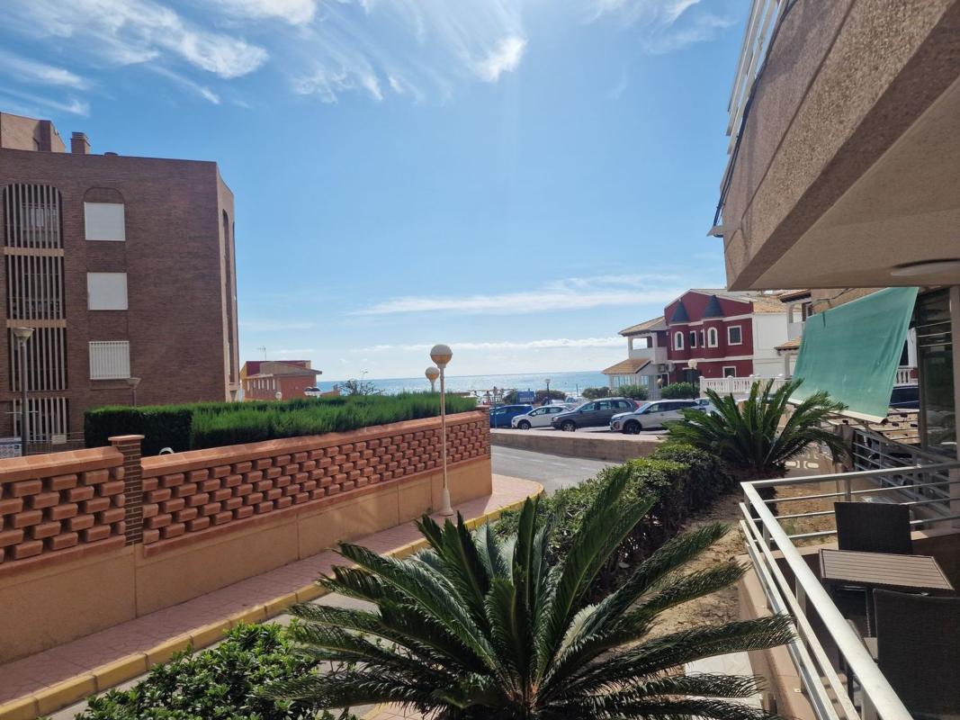 Продажа квартиры на Piso en Avenida del Perú, 5, Guardamar Playa, Guardamar del Segura, Гуардамар-дель-Сегура
photo 1