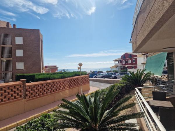 Продажа квартиры на Piso en Avenida del Perú, 5, Guardamar Playa, Guardamar del Segura, Гуардамар-дель-Сегура
photo 1