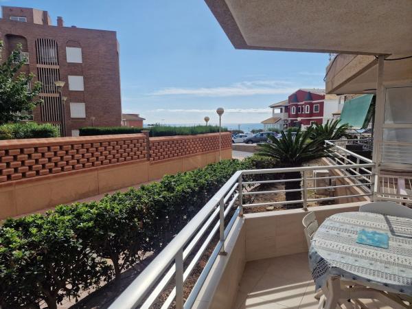 Продажа квартиры на Piso en Avenida del Perú, 5, Guardamar Playa, Guardamar del Segura, Гуардамар-дель-Сегура
thumbnail 2
