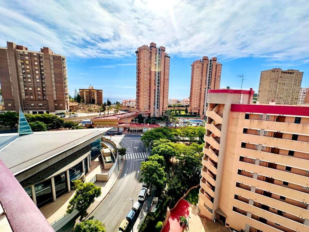 Venta de piso en Piso en Calle del Actor Luis Prendes, Playa de Poniente, Benidorm, Benidorm
photo 1