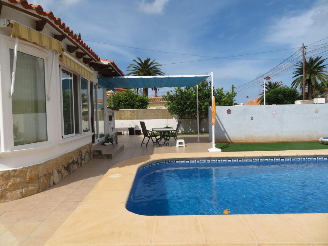 Properties for sale and rent in Spain photo 2