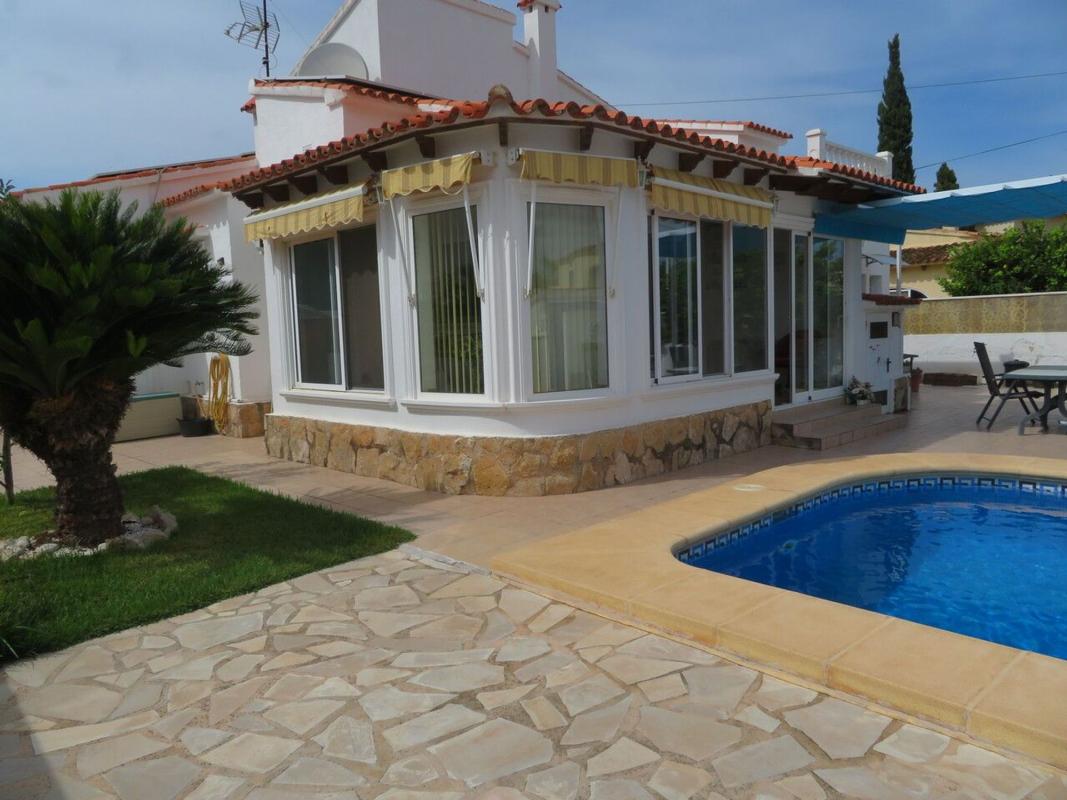 Properties for sale and rent in Spain photo 3