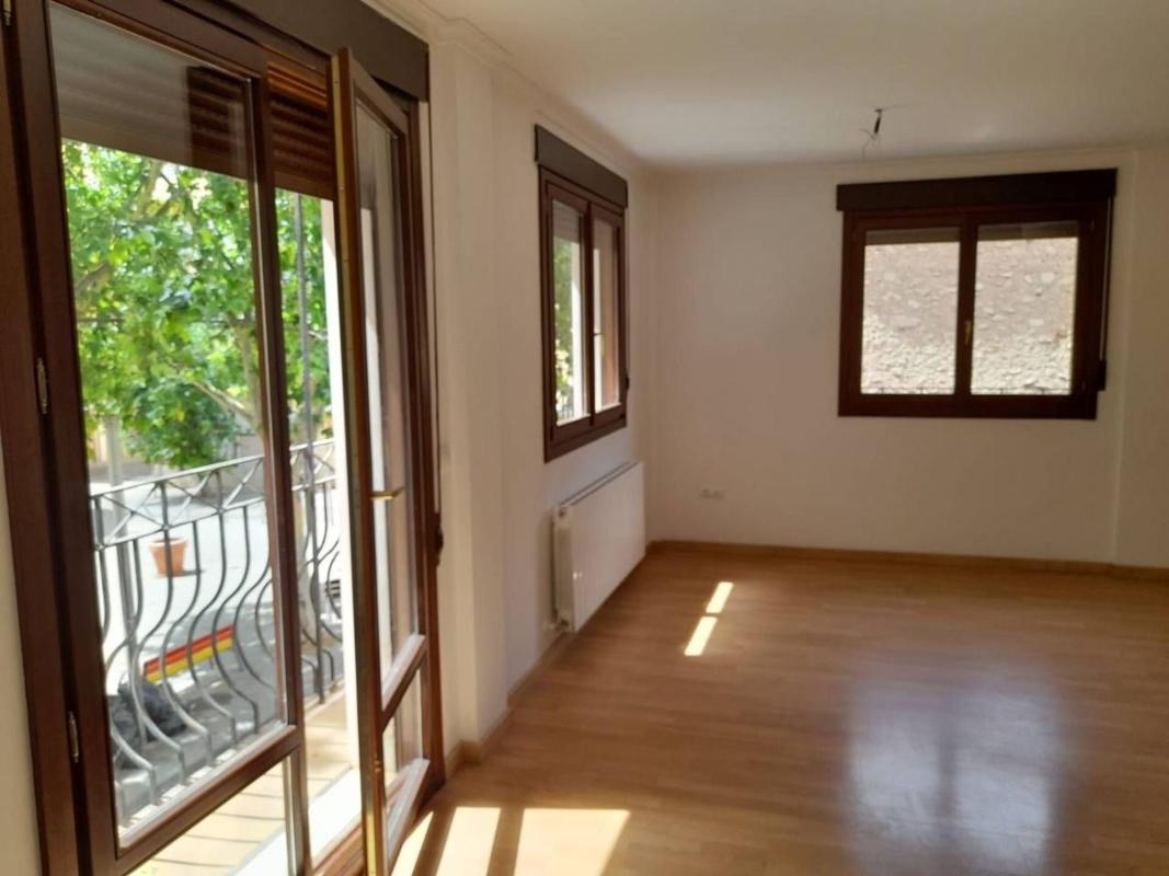 Venta de piso en Piso en Plaza Sant Vicent, Ibi, Ibi
photo 1