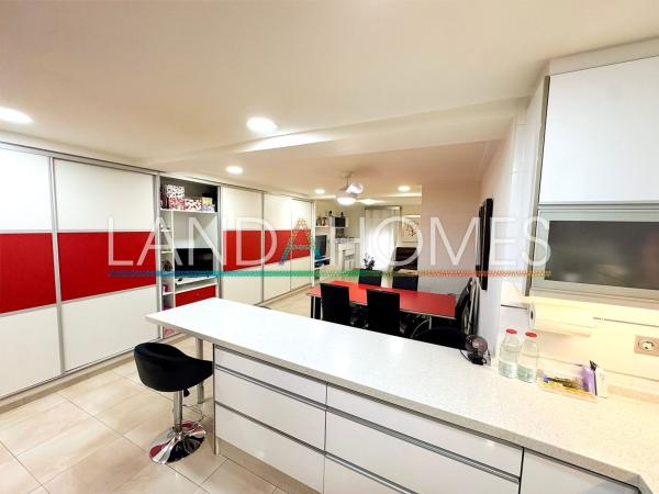 Продажа квартиры на Piso en Calle del Capità Baltasar Tristany, 84, Reina Victoria-Miguel Hernández, Elche / Elx, Эльче / Эльх
 photo 1