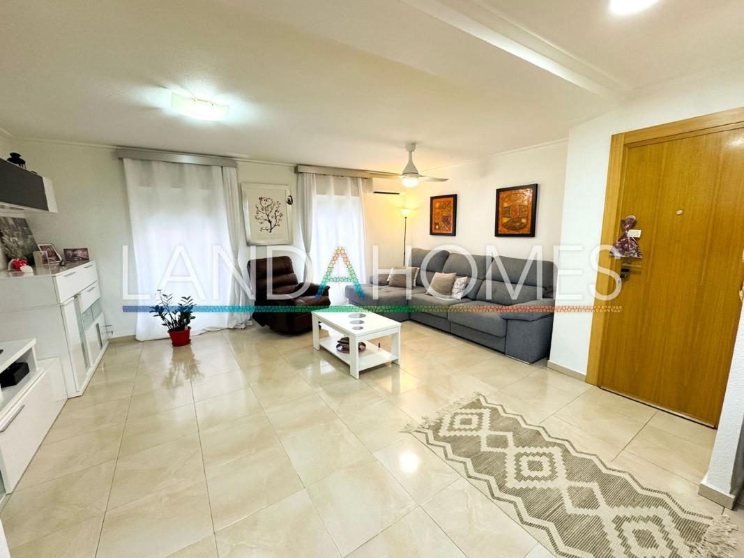 Venta de piso en Piso en Calle del Capità Baltasar Tristany, 84, Reina Victoria-Miguel Hernández, Elche / Elx, Elche / Elx
photo 3