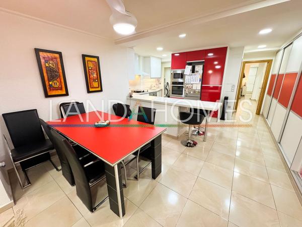 Продажа квартиры на Piso en Calle del Capità Baltasar Tristany, 84, Reina Victoria-Miguel Hernández, Elche / Elx, Эльче / Эльх
 photo 4