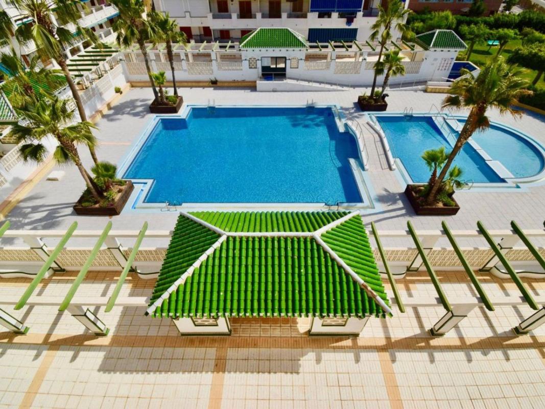 Sale of apartment in Piso en Los Europeos, Torrevieja, Torrevieja
photo 2