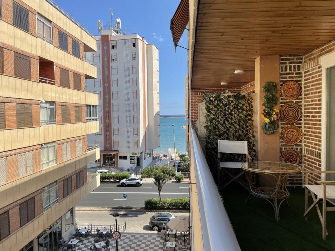 Venta de piso en Piso en Avenida Doctor Gregorio Marañón, El Acequión, Torrevieja, Torrevieja
photo 2