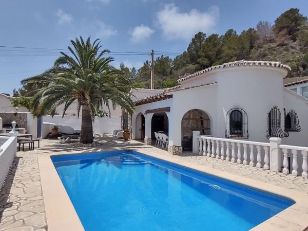 Casa o chalet independiente en Avenida de la Fustera, Cala Advocat - Baladrar, Benissa photo 1