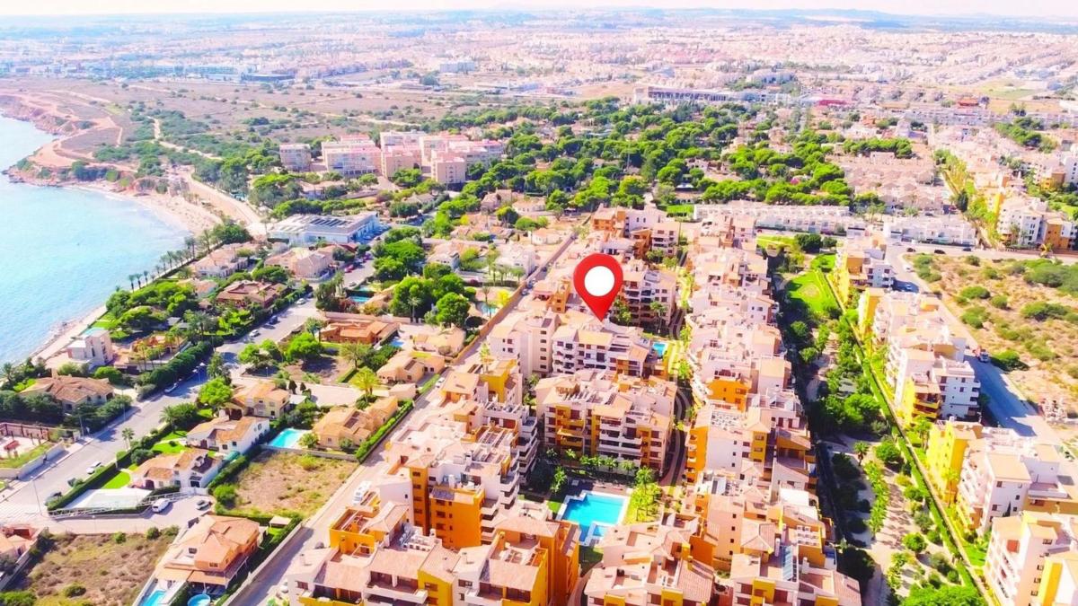 Продажа квартиры на Piso en Calle Ciclón, 7, Punta Prima, Torrevieja, Торревьеха
photo 3