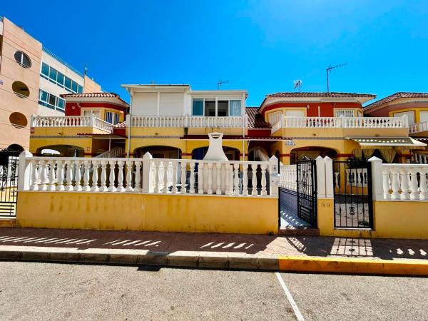 Chalet adosado en La Siesta - El Salado - Torreta, Torrevieja thumbnail 3