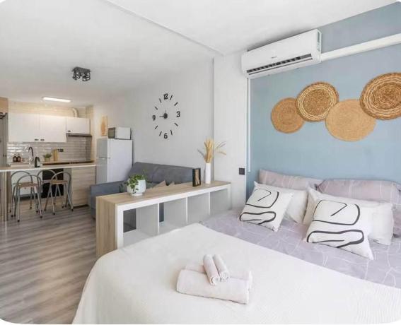 Studio for sale on Estudio en La Siesta - El Salado - Torreta, Torrevieja, Torrevieja thumbnail 3