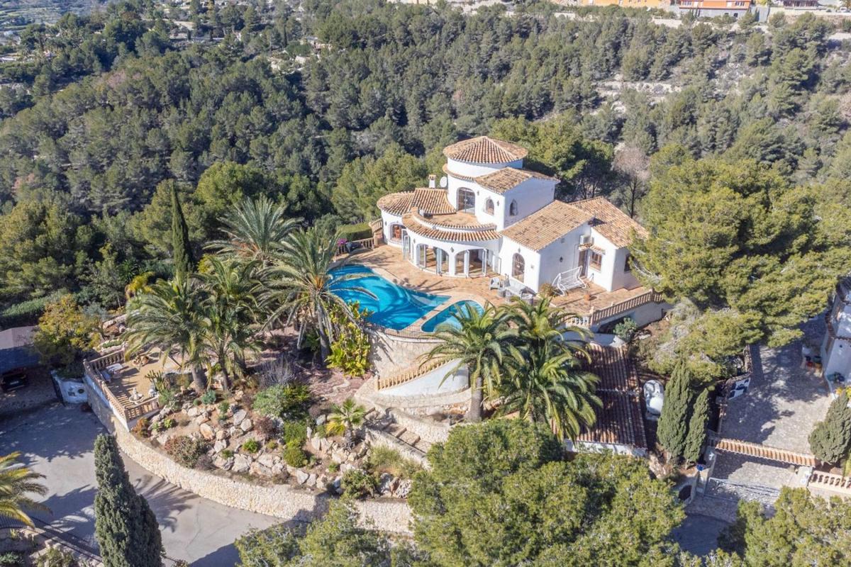 Venta de chalet independiente en Casa o chalet en Casco Urbano, Moraira, Moraira
photo 1