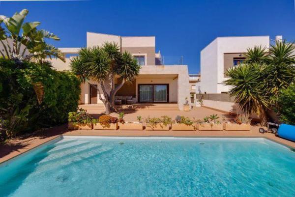 Casa o chalet independiente en Calle Argonautas, 9 a, Aguas Nuevas, Torrevieja photo 1