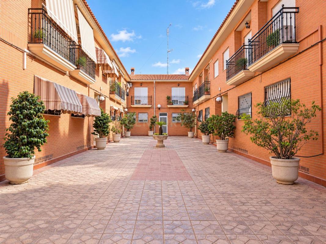 Properties for sale and rent in Spain photo 1