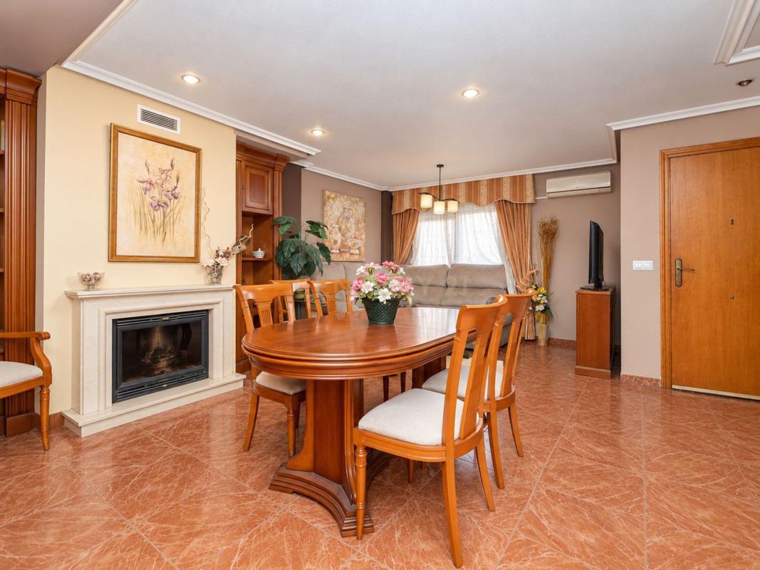 Properties for sale and rent in Spain photo 5