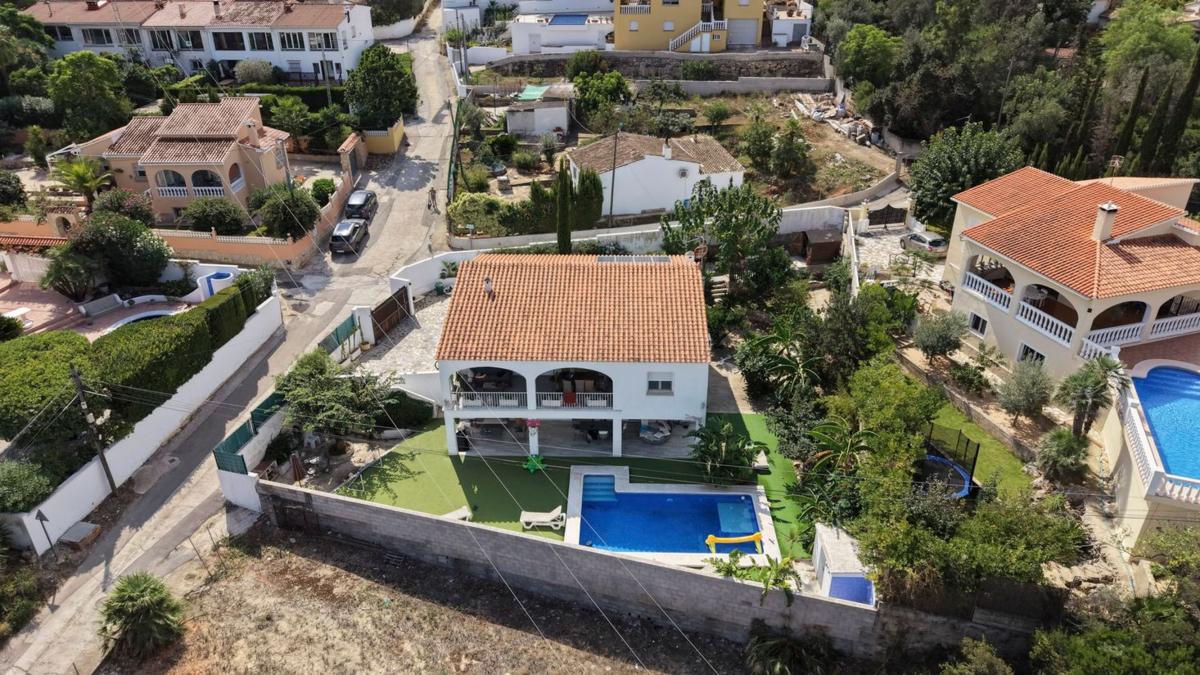 Propiedades en venta y alquiler en España photo 1