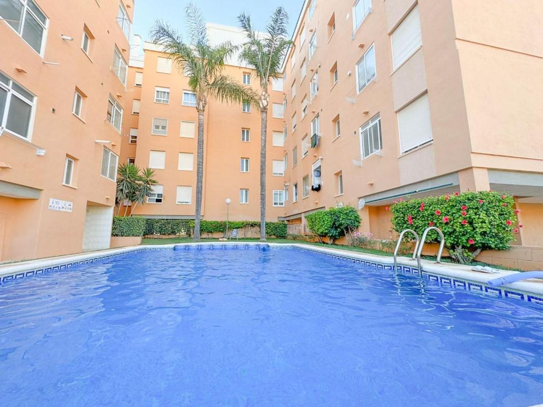 Sale of apartment in Piso en Centro Urbano, Denia, Denia
photo 2
