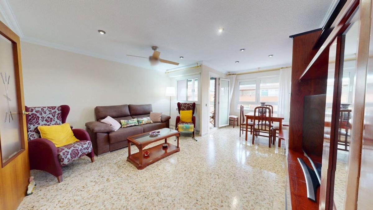 Venta de piso en Piso en Avenida José Martinez González, Plaza Castelar - Mercado Central, Elda, Elda
photo 2