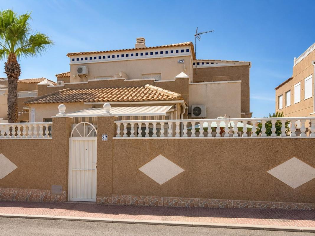 Propiedades en venta y alquiler en España photo 2